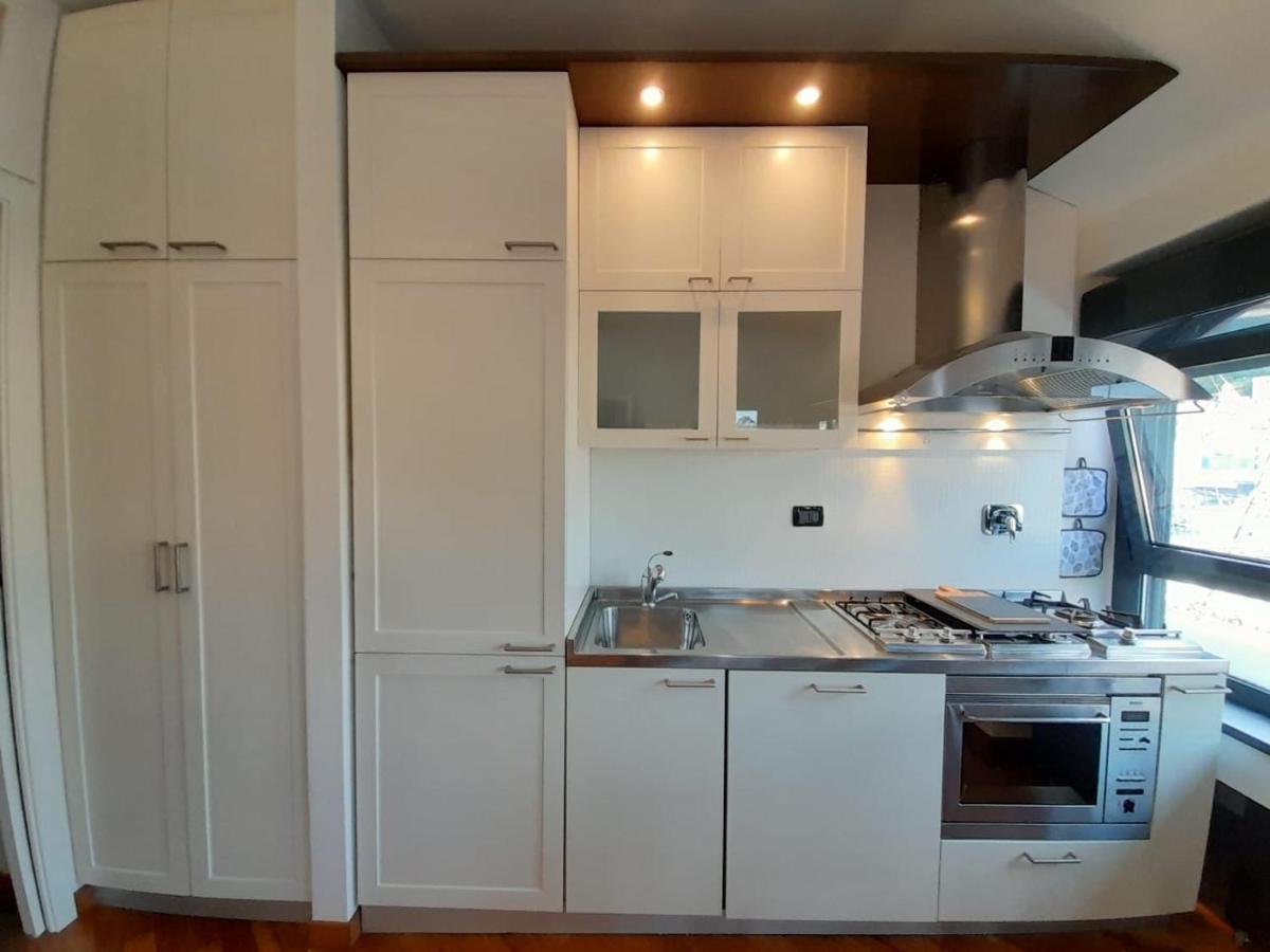 Апартаменты Bilocale Vista Mare Con Terrazzo-Porto Antico- Parcheggio Scontato Генуя Экстерьер фото