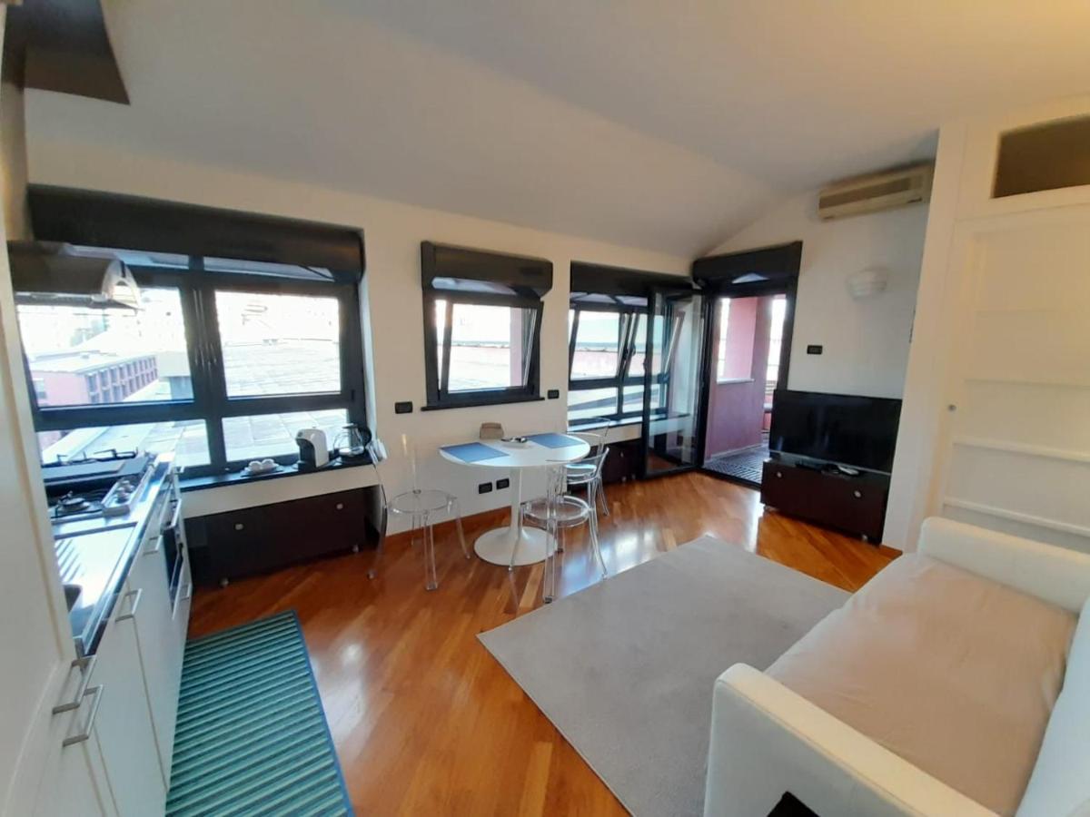 Апартаменты Bilocale Vista Mare Con Terrazzo-Porto Antico- Parcheggio Scontato Генуя Экстерьер фото