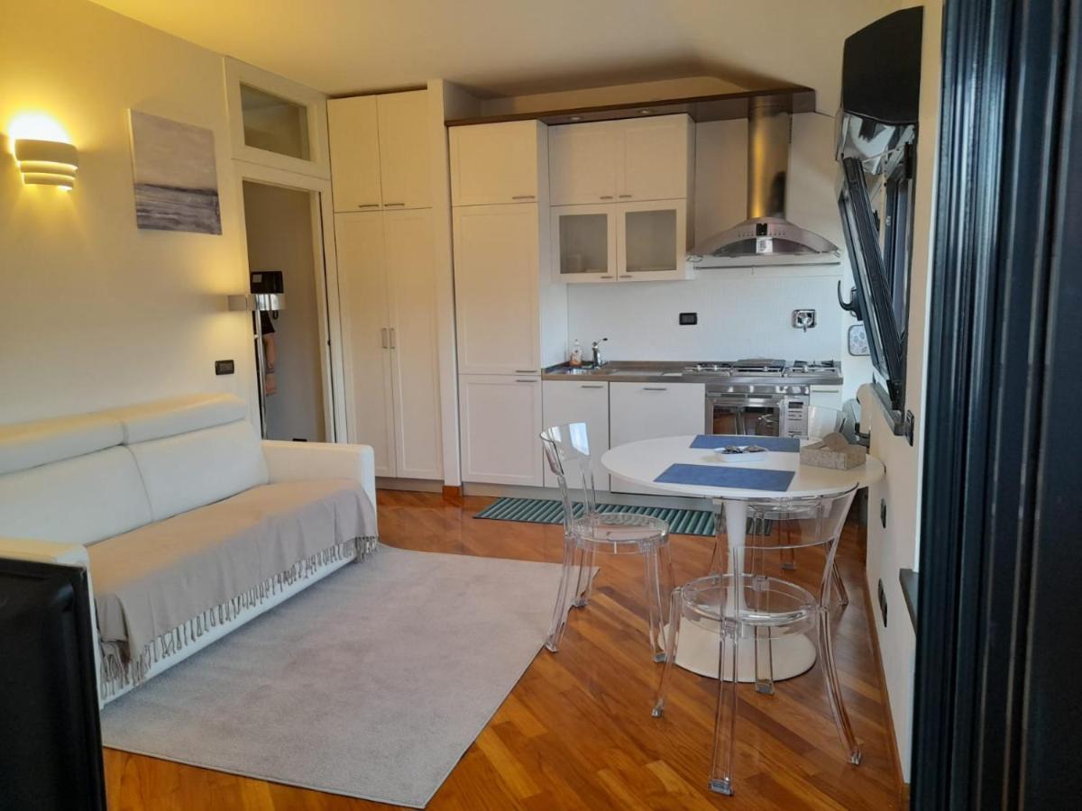 Апартаменты Bilocale Vista Mare Con Terrazzo-Porto Antico- Parcheggio Scontato Генуя Экстерьер фото