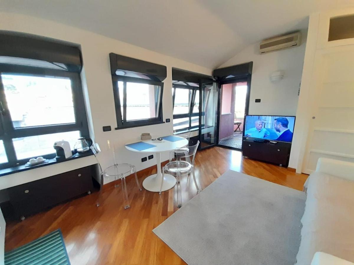 Апартаменты Bilocale Vista Mare Con Terrazzo-Porto Antico- Parcheggio Scontato Генуя Экстерьер фото